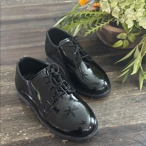 Black Patent Leather Lace-Up Shoes